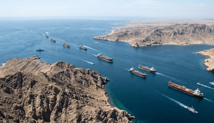 المغرب يعزز إمدادات الهند بالأسمدة بعد عبور شحنات "مضيق هرمز"
